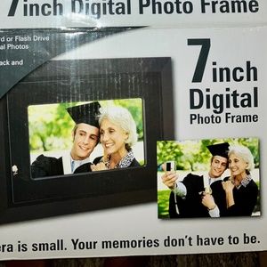 Digital Photo Frame